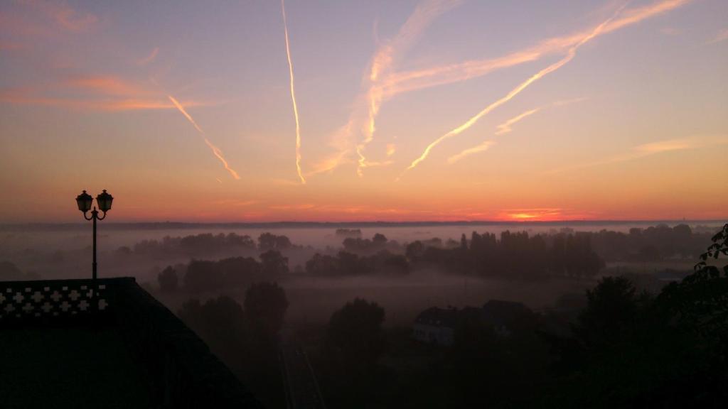 Le Fief Des Cordeliers Bed & Breakfast Montjean-sur-Loire Стая снимка